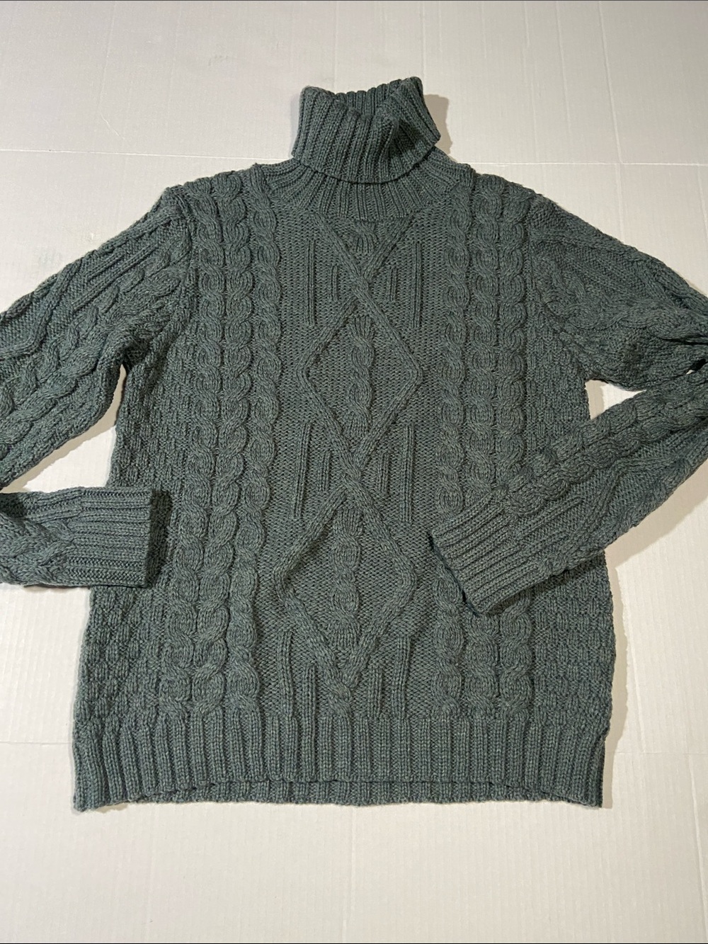 Aran Mor Ireland 100% Merino Wool Turtleneck Sweater